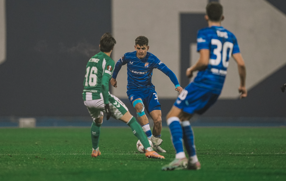 Dinamo Zagreb vs Real Betis (00:45 – 12/12) | Xem lại trận đấu